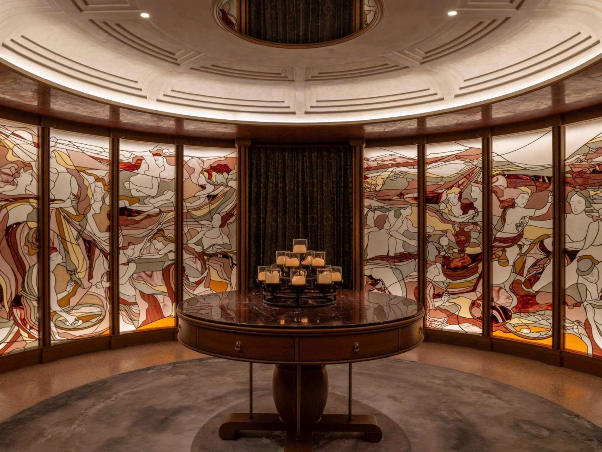 โรงแรม Mondrian 5*